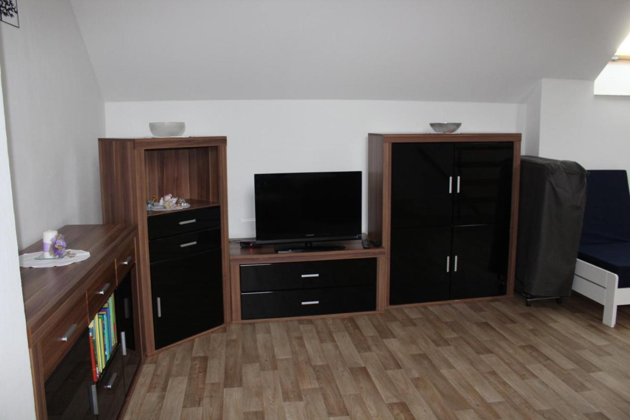 Apartman Rapotin, Jesenicka 296, 3Km Od Termalniho Parku Velke Losiny Esterno foto